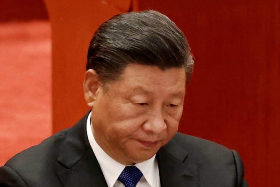 বিশেষজ্ঞদের মতে, বিভিন্ন প্রকল্পে বিনিয়োগের ক্ষেত্রে বেজিংকে আরও বেশি সাবধানী হতে হবে। ঋণের পরিমাণ কমিয়ে বিনিয়োগের মাধ্যমে লভ্যাংশ বৃদ্ধির দিকে ঝুঁকতে হবে জিনপিং সরকারকে।