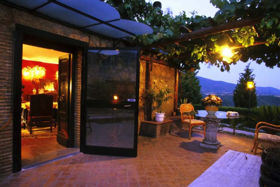 photo of  smallest restaurant