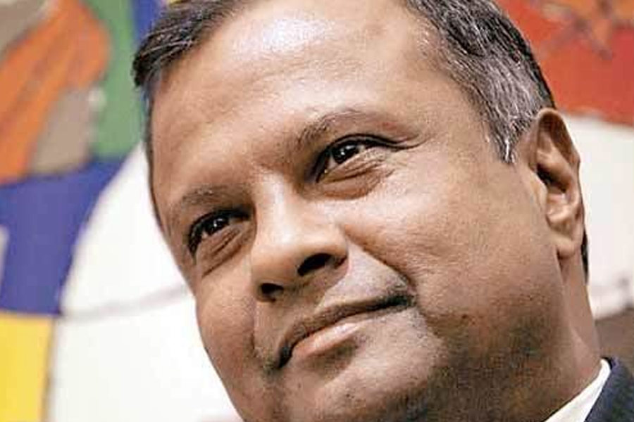 All you need to know about Anand Jain, Mukesh Ambani’s best friend and adviser, also considered as ‘Third Son’ of Dhirubhai Ambani 