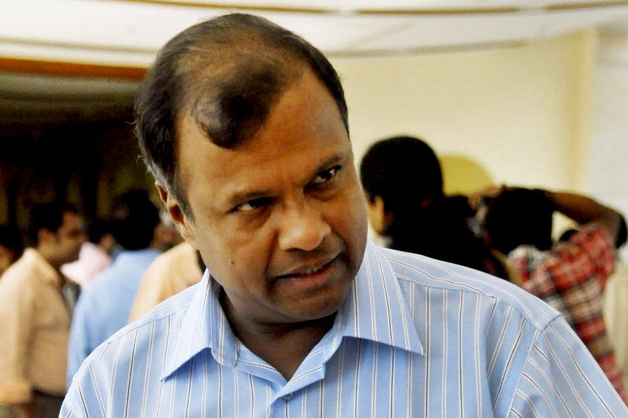 All you need to know about Anand Jain, Mukesh Ambani’s best friend and adviser, also considered as ‘Third Son’ of Dhirubhai Ambani 