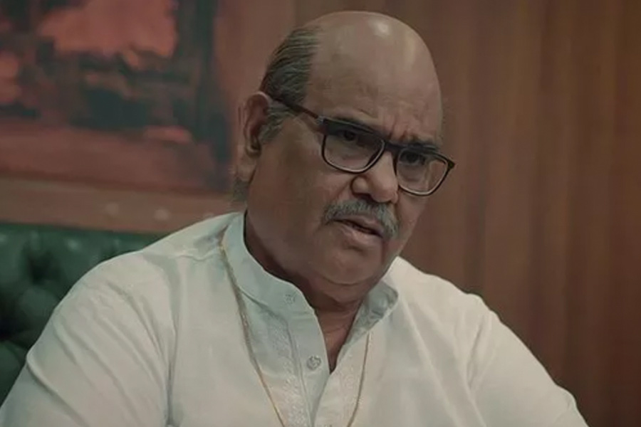 All you need to know about Anand Jain, Mukesh Ambani’s best friend and adviser, also considered as ‘Third Son’ of Dhirubhai Ambani 