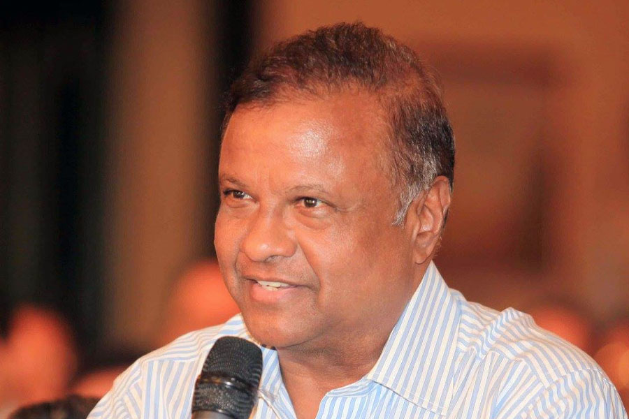 All you need to know about Anand Jain, Mukesh Ambani’s best friend and adviser, also considered as ‘Third Son’ of Dhirubhai Ambani 