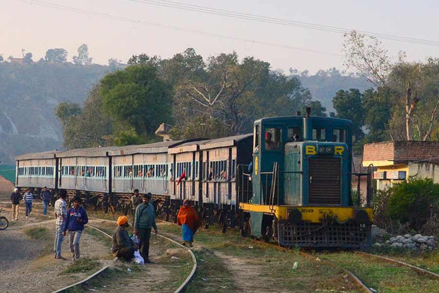 All you need to know about Train that runs daily between Nangal to Bhakar and giving free rides for the last 75 years dgtl