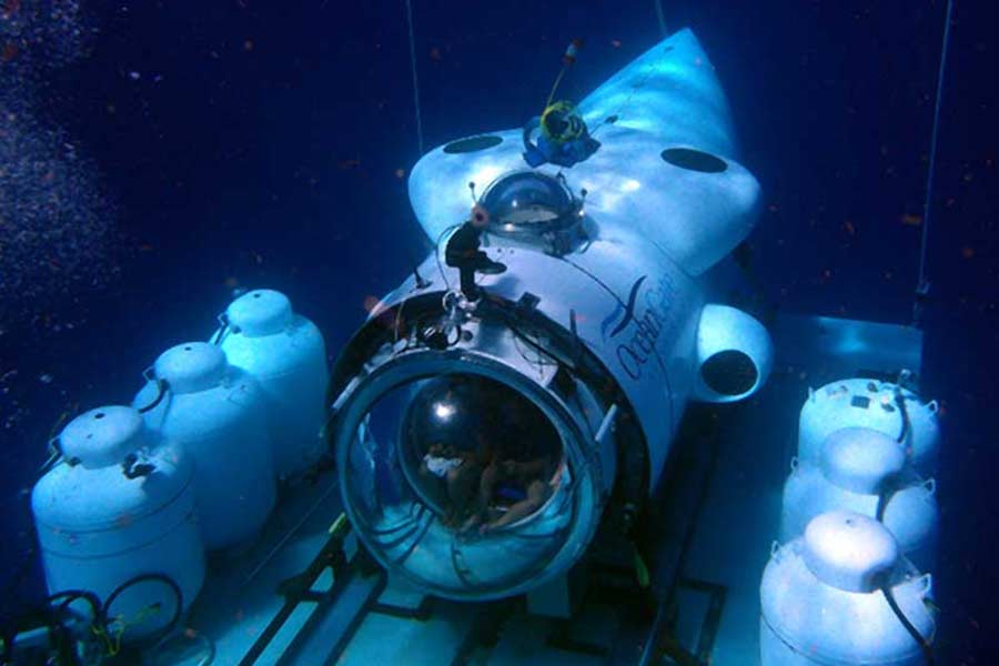 Missing Titanic submersible