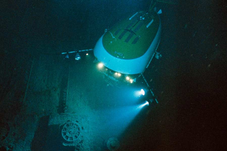 Missing Titanic submersible