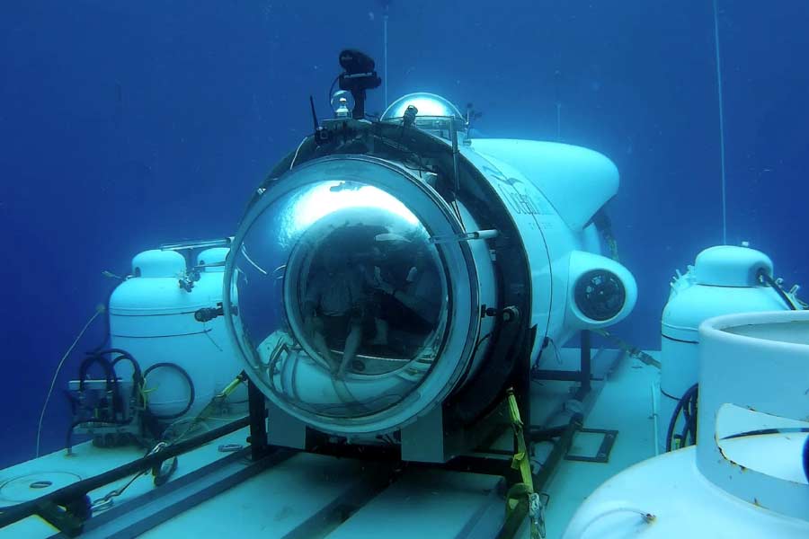 Missing Titanic submersible