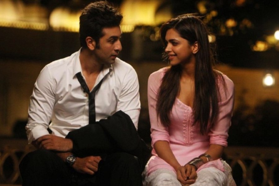 Image of ranvir Kapoor and Dipika Padukone.