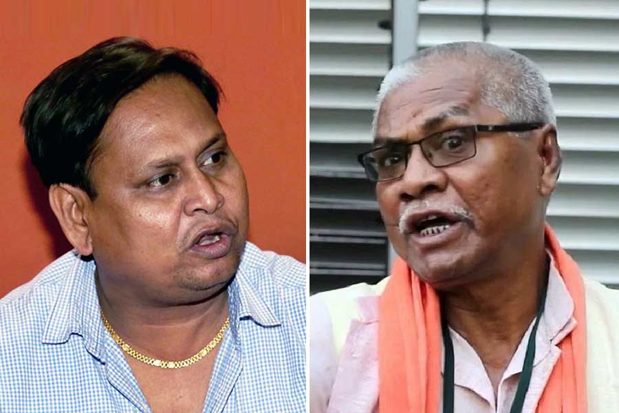 Is TMC feeling discomfort as MLAs like Humayun Kabir and Manoranjan Byapari speaks against party ahead of Panchayat Election