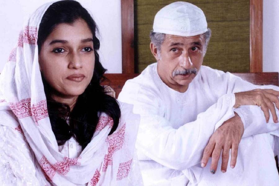 Bollywood actor Naseeruddin Shah reveals why did not Ratna Pathak's approve of marriage for seven years