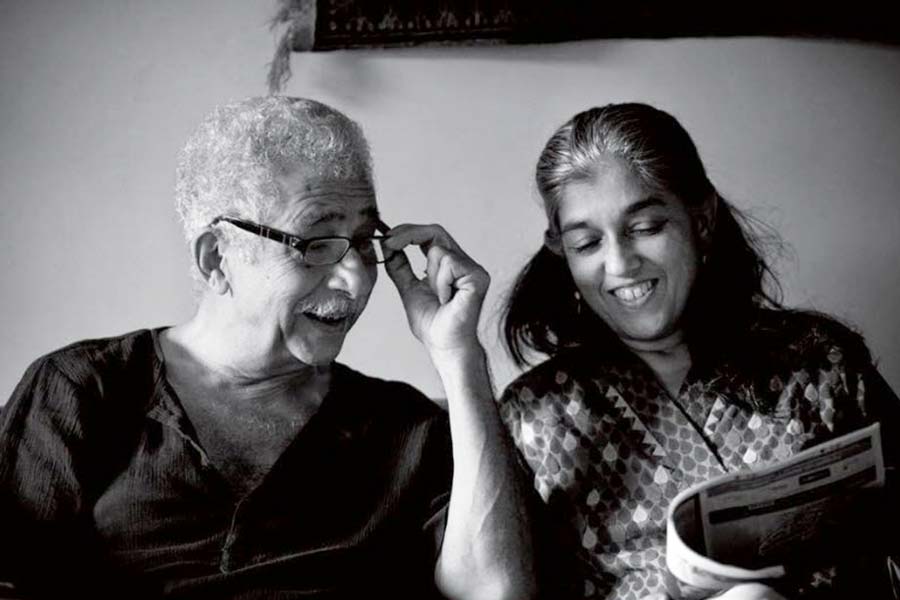 Bollywood actor Naseeruddin Shah reveals why did not Ratna Pathak's approve of marriage for seven years