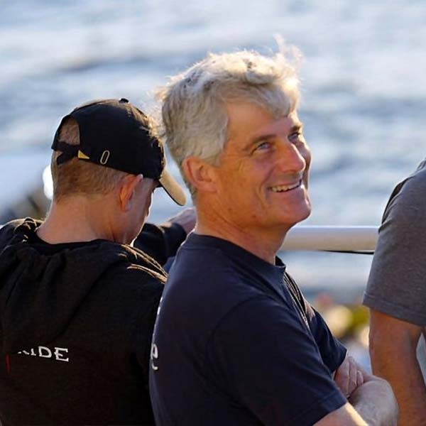 রিচার্ড এবং মিনির পুত্র রিচার্ড ওয়েল জুনিয়র বড় হয়ে নিউ ইয়র্কে মেসির প্রেসিডেন্ট হিসাবে যুক্ত হন। রিচার্ড ওয়েল জুনিয়রের পুত্র তৃতীয় রিচার্ড ওয়েল হলেন ওয়েন্ডির বাবা।