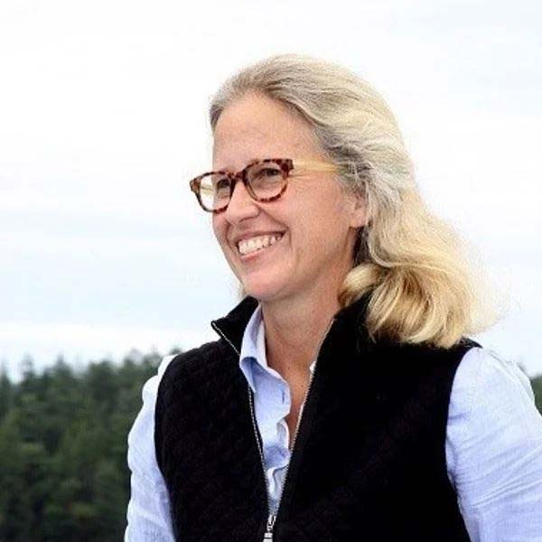 গত দু’বছরে ওশানগেট সংস্থার তরফে তিন বার টাইটানিক ধ্বংসাবশেষ দেখতে গিয়েছিলেন ওয়েন্ডি। বর্তমানে ওশানগেট সংস্থার কমিউনিকেশন ডিরেক্টর পদে রয়েছেন তিনি।