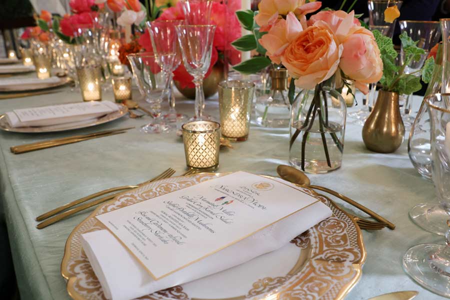 Image of Dinner table at white house.