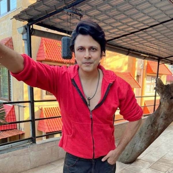 নিজের নামের চেয়ে অনুরাগ নামেই বেশি পরিচিত হয়ে যান সেজ়ান। হিন্দি ধারাবাহিকের পাশাপাশি দু’টি পাকিস্তানি ধারাবাহিকেও অভিনয় করেন তিনি। ২০০৯ সালে ‘সীতা অওর গীতা’ ধারাবাহিকে অভিনয় করে অভিনয়জগৎ থেকে বিরতি নেন সেজ়ান।