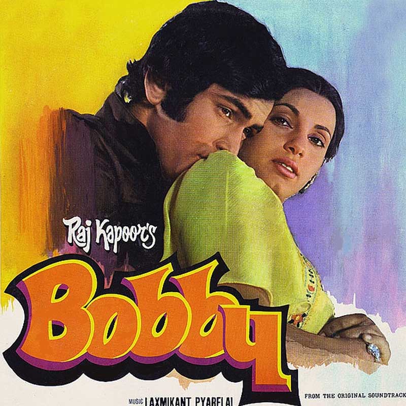 বাবা রাজ কপূরের দৌলতে তিন বছর বয়স থেকে অভিনয় শুরু করেছিলেন ঋষি কপূর। সত্তরের দশকে ডিম্পল কপাডিয়ার বিপরীতে ‘ববি’ ছবিতে অভিনয় করে পাকাপাকি ভাবে বলিপাড়ায় পা রাখেন অভিনেতা। পাঁচ দশক ইন্ডাস্ট্রিতে থেকে একের পর এক হিট ছবি দর্শককে উপহার দিয়েছেন তিনি। কিন্তু মায়ানগরীর জনপ্রিয় চিত্রনাট্যকারের সঙ্গে ঝামেলায় জড়িয়ে পড়েছিলেন ঋষি। সমস্যায় পড়েছিল তাঁর কেরিয়ারও।