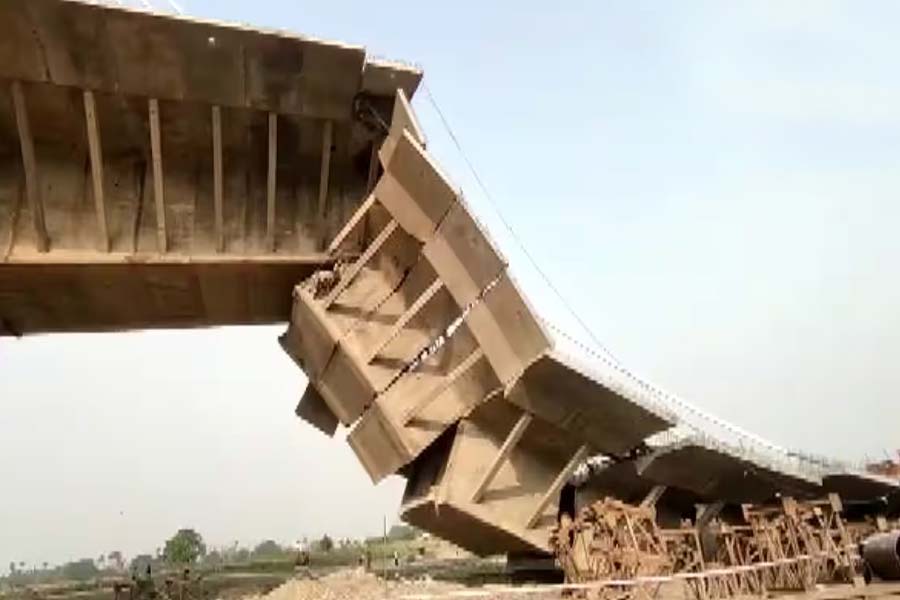 representative photo of bridge collapse