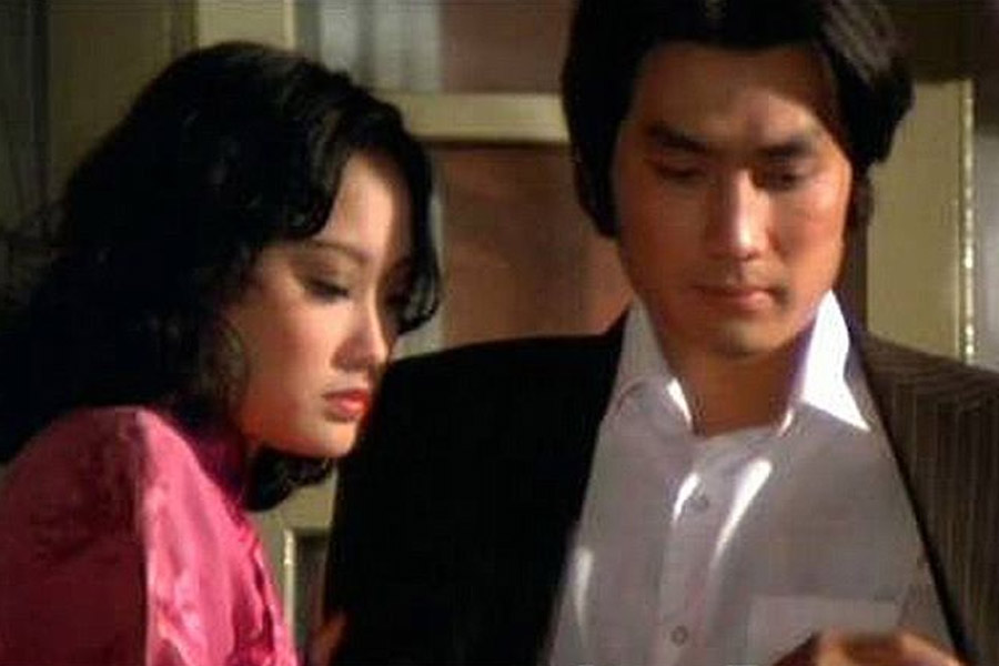 আশির দশকে ‘দ্য ব্রাদার্স’ ছবিটি হং কংয়ের ফিল্মজগতে অ্যাকশন ঘরানার একটি নয়া অধ্যায়ের সূচনা ঘটায়। এই ছবি মুক্তির পর ‘দিওয়ার’ ছবির কথাও দর্শক জানতে পারেন। হং কংয়ের ছবি নির্মাতারা এই নয়া ঘরানার নাম দিয়েছিলেন ‘হিরোইক ব্লাডশেড’।