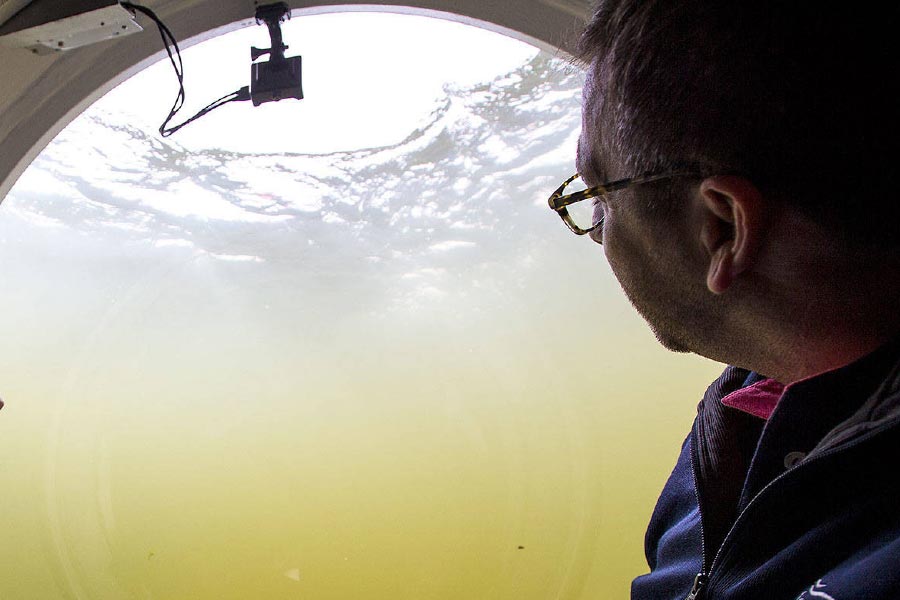 How catastrophic implosion caused destruction of submersible Titan.