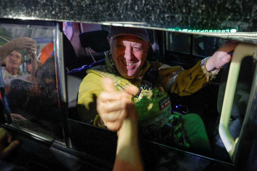 Image of Wagner mercenary chief Yevgeny Prigozhin leaves city of Rostov-on-Don