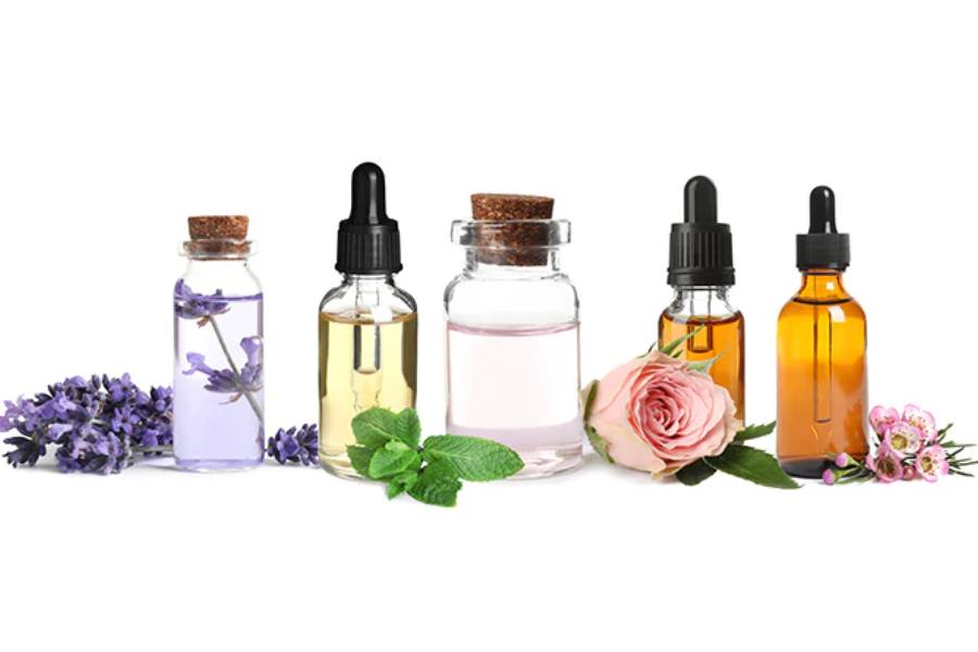 Imageof essential oi.