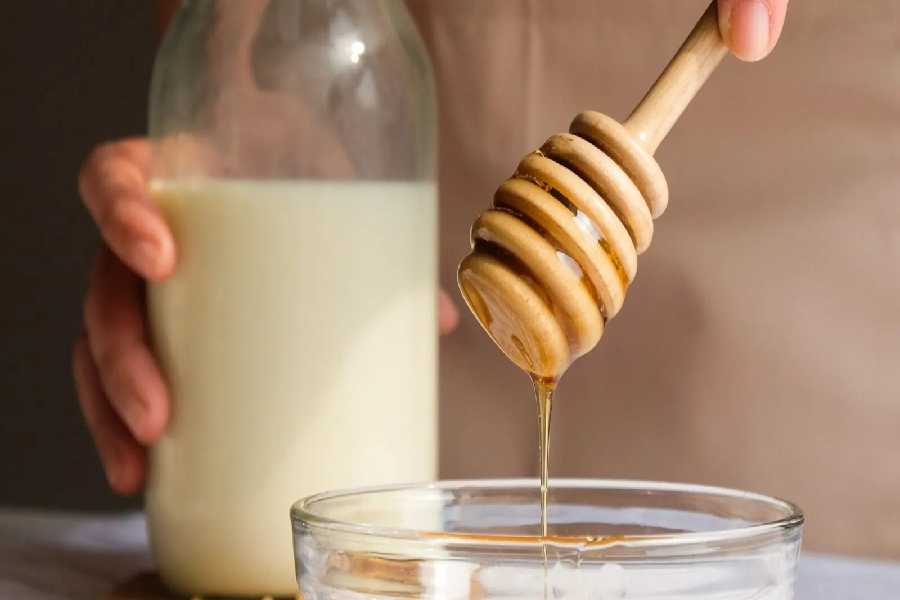 image of honey Milk.