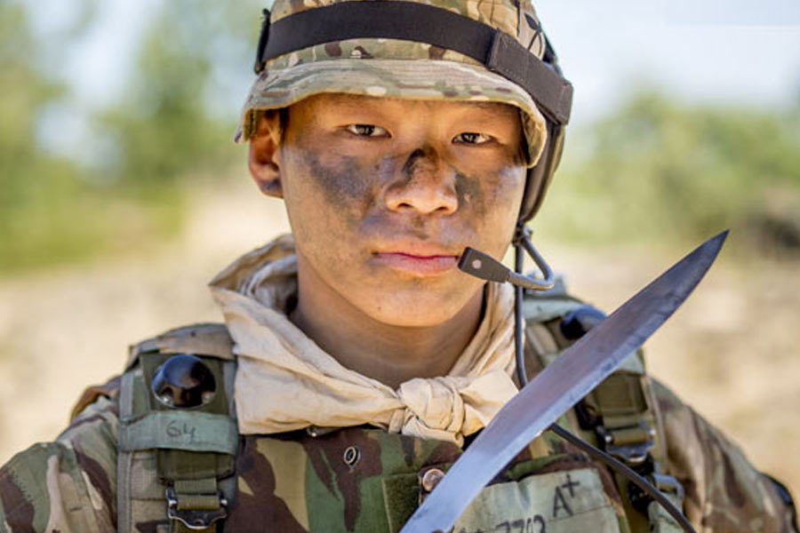 Who are Gurkhas the fearless Nepalese soldiers unofficially recruited in Russian Army.