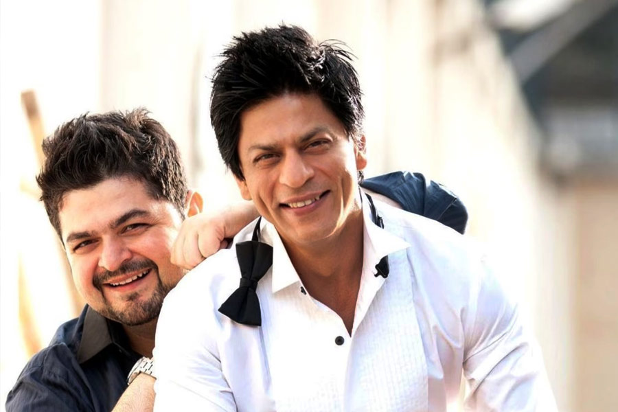 Dabboo Ratnani recalls meeting Shah Rukh Khan before his debut 
