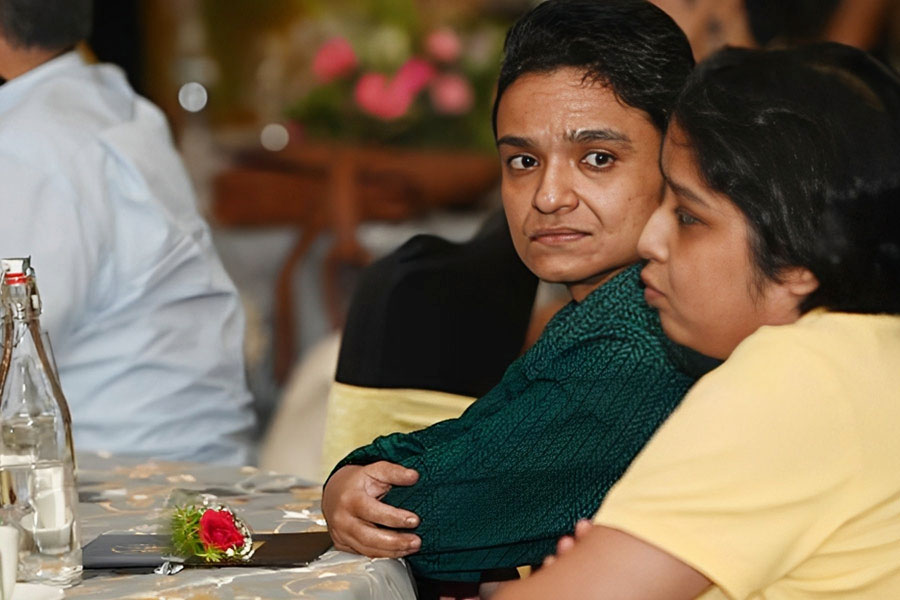 গত বছর আনন্দবাজার অনলাইনের অনুষ্ঠানে সঙ্গিনীকে নিয়ে। 