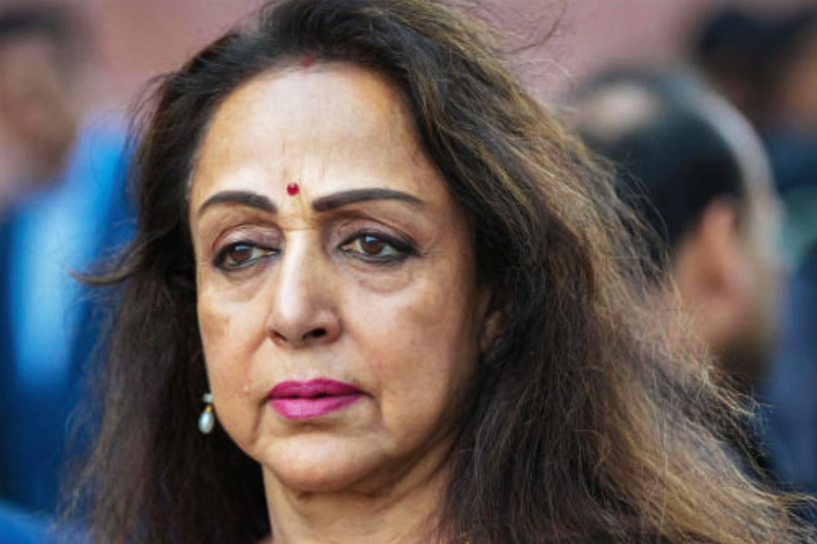 Hema Malini revealed meeting Dharmendra’s first wife Prakash Kaur before wedding dgtl