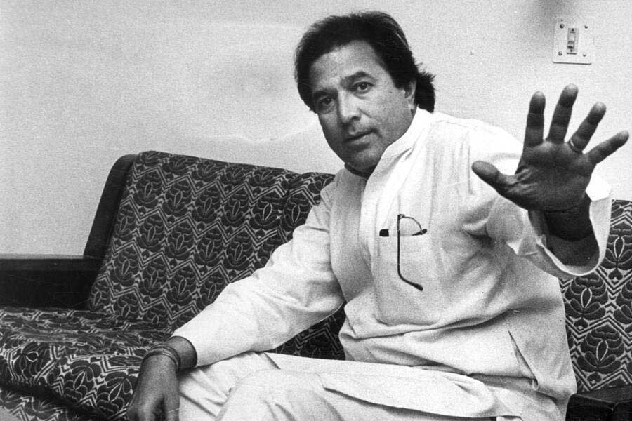 প্রেম সম্প্রতি এক সাক্ষাৎকারে জানান, ফিল্মজগতে একের পর এক নবাগত অভিনেতাদের আগমনের কারণে রাজেশের কেরিয়ারের রেখচিত্র ধীরে ধীরে নিম্নমুখী হতে শুরু করে। কিন্তু সঠিক সময়ে রাশ ধরতে ব্যর্থ হন রাজেশ।