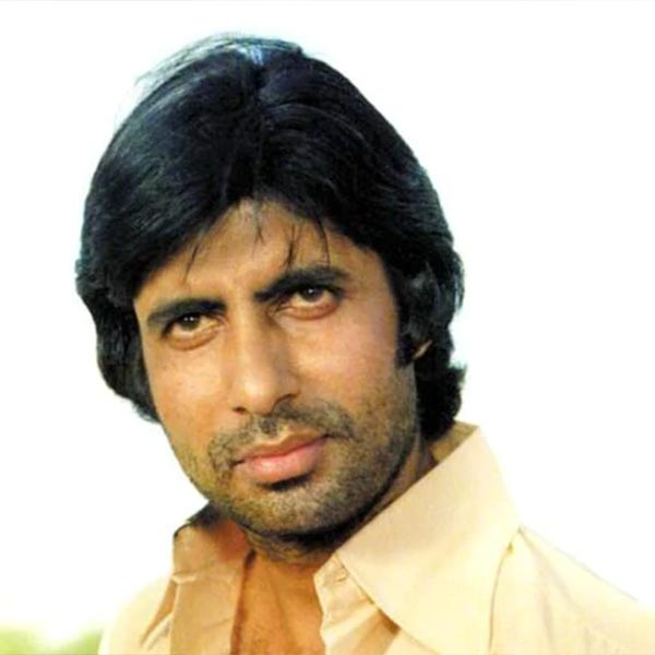 রাজেশের কেরিয়ারের মতো একই পরিস্থিতি দেখা দিয়েছিল অমিতাভের অভিনয় জীবনে। অমিতাভ সুপারস্টার হিসাবে জনপ্রিয় হয়ে ওঠার কয়েক বছরের মধ্যে ইন্ডাস্ট্রিতে নতুন মুখ আসতে শুরু করে।