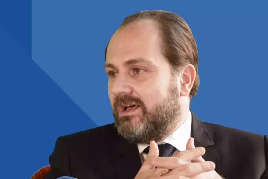 Nikolaos Tzenios, considered to be the most educated man in World