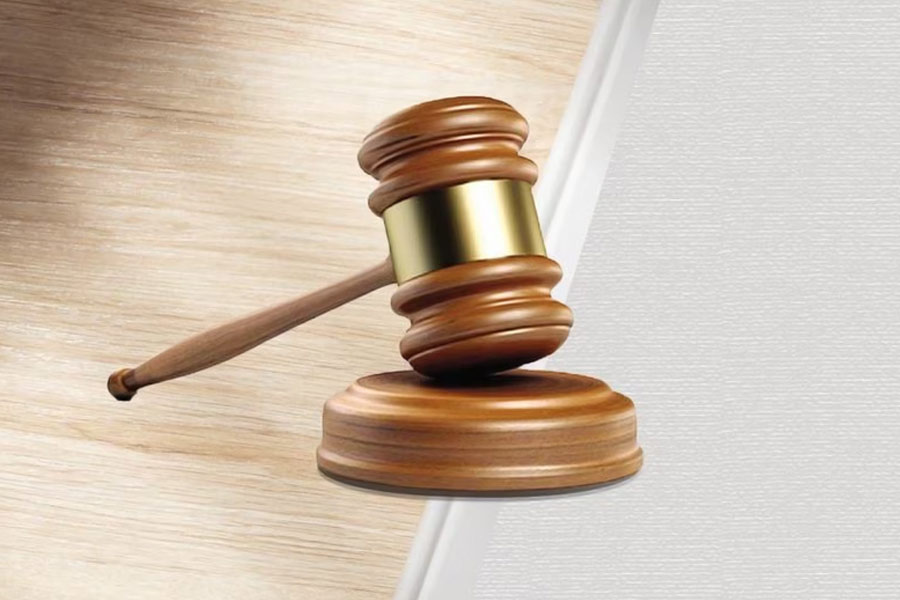 কিন্তু সভায় শেষ পর্যন্ত ৪৪ নম্বর অনুচ্ছেদটি গৃহীত হয়, তবে বিধির প্রণয়ন এব‌ং প্রয়োগের দায়িত্ব ভবিষ্যতের সংসদ এবং সরকারের উপরে ন্যস্ত হয়। সঙ্ঘ পরিবারের দাবি, অভিন্ন দেওয়ানি বিধির প্রণয়ন একটি সাংবিধানিক প্রতিশ্রুতি, যা এখনও পালিত হয়নি।