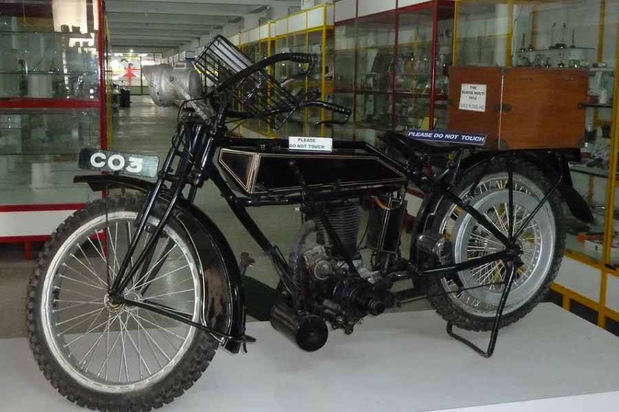 গোপালস্বামী ছিলেন এক জন ভারতীয় উদ্ভাবক এবং ইঞ্জিনিয়ার। ভারতে প্রথম বৈদ্যুতিক মোটর তৈরি-সহ বেশ কয়েকটি আবিষ্কারের সঙ্গে যুক্ত গোপালস্বামীর নাম। শিল্পক্ষেত্র ছাড়া কৃষি (হাইব্রিড চাষ) এবং অটোমোবাইল ইঞ্জিনিয়ারিংয়ের ক্ষেত্রেও তাঁর অবদান অনস্বীকার্য।   