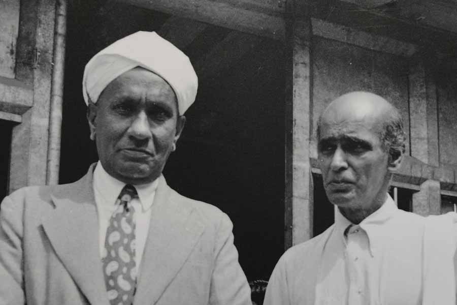 এর পর একের পর এক আরও অনেকগুলি সংস্থা চালু করেছিলেন গোপালস্বামী। যার মধ্যে ইউনিভার্সাল রেডিয়েটরস ফ্যাক্টরি, গোপাল ক্লক ইন্ডাস্ট্রি, কোয়ম্বত্তূর ডিজেল প্রোডাক্টস, কোয়ম্বত্তূর ইঞ্জিনিয়ারিং প্রাইভেট লিমিটেড, কোয়ম্বত্তূর আর্মেচার উইন্ডিং ওয়ার্কস, ইউএমএস রেডিয়ো ইন্ডাস্ট্রি অন্যতম। বৈদ্যুতিক মোটরের সাফল্যের বালাসুন্দরামের সঙ্গে ‘টেক্সটুল’ এবং ‘লক্ষ্মী মেশিন ওয়ার্কস’ও তৈরি করেন।   