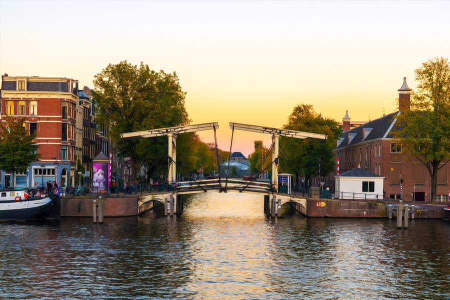 Treasure found in metro train tunnel.