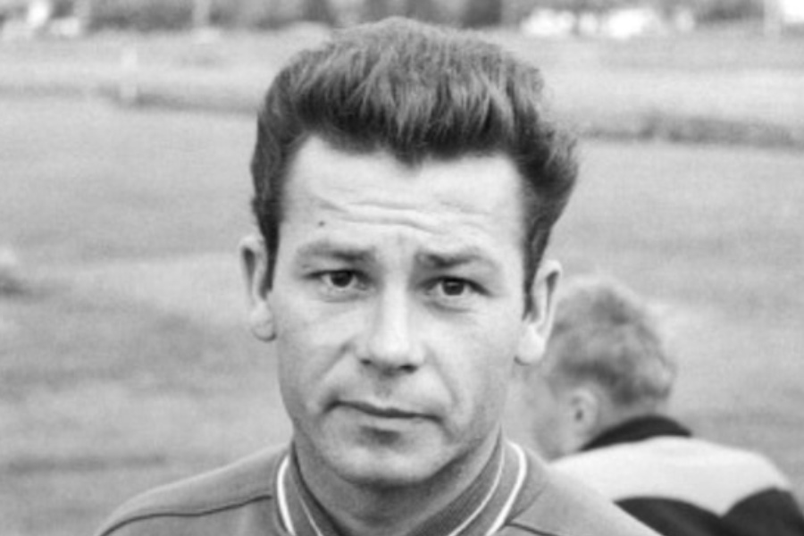 file pic of just fontaine