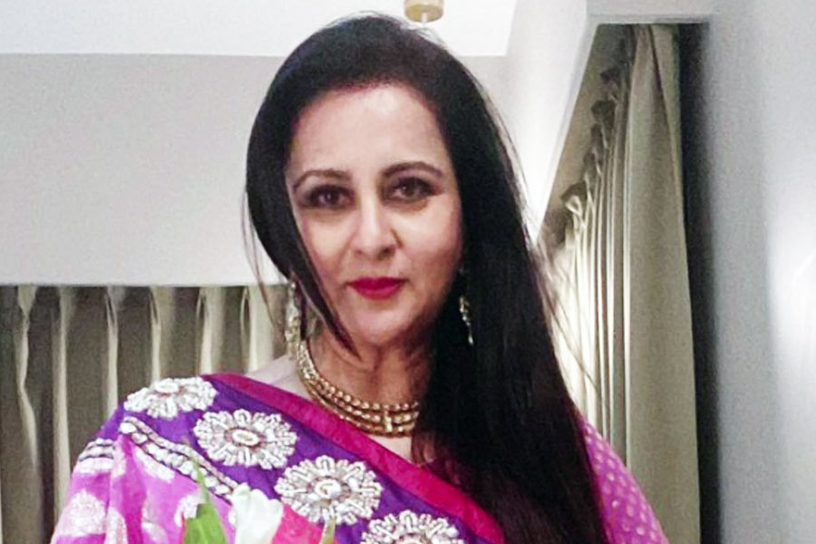  Poonam Dhillon