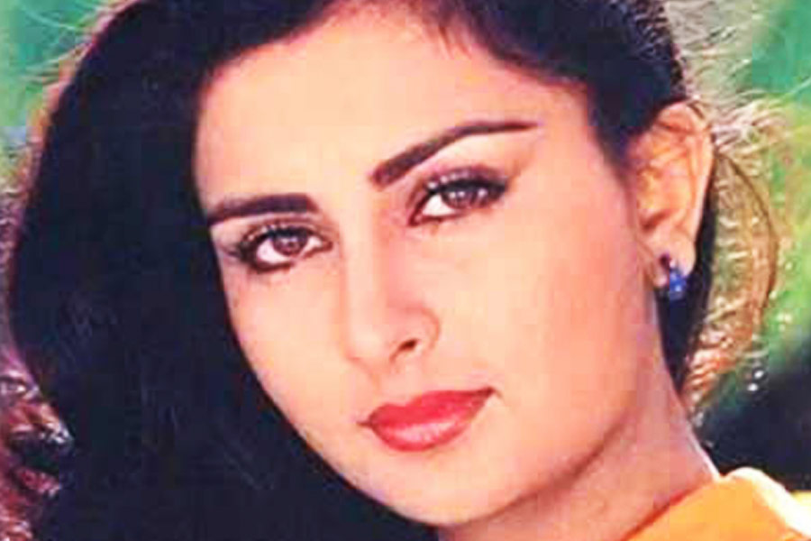  Poonam Dhillon