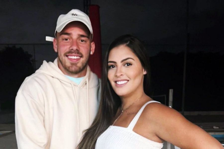 ব্রাজিলের সান্টা ক্যাটারিনা স্টেটের সাও জোস শহরের অ্যাটলেটিকো ক্যাটারিনেন্স ক্লাবের হয়ে ফুটবল খেলেন ফ্যাবিও। 