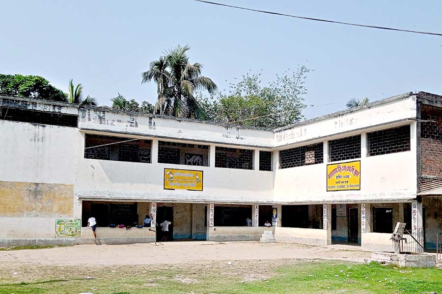 এই স্কুলেই ভোটকেন্দ্র করা হয়েছিল ২০১৮ সালে। নিজস্ব চিত্র