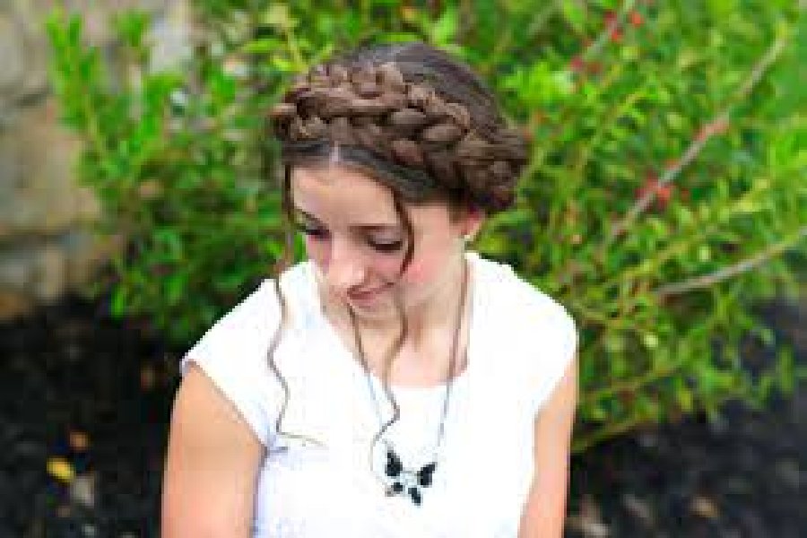 Image of milkmaid braid hair style 