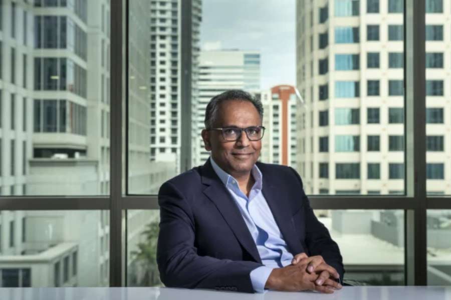 খাতায় কলমে ‘জিকিউজি পার্টনারস্‌’-এর সব সিদ্ধান্তের পিছনে মাথা রয়েছে রাজীবেরই। সংস্থার সিআইও হিসাবে দেশে বিদেশে বহু সংস্থায় বিনিয়োগ করেছেন তিনি। 