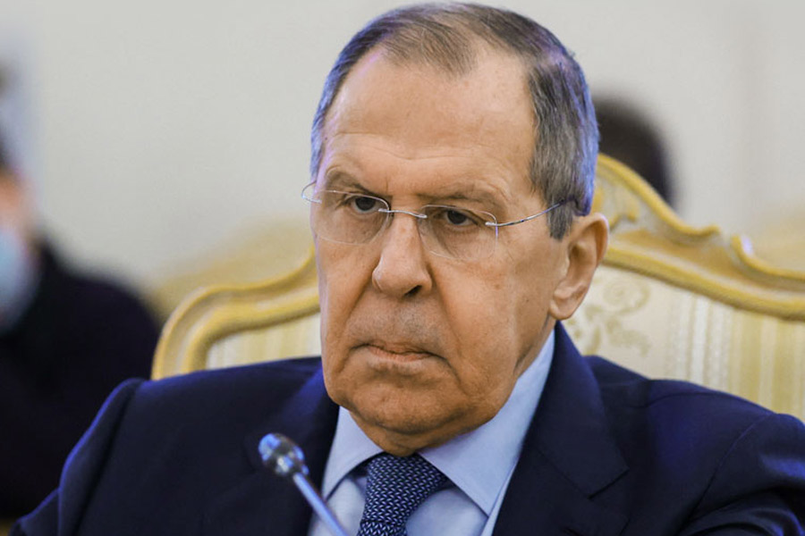Russian Foreign Minister Sergey Lavrov points out finger at America in G20 Summit 