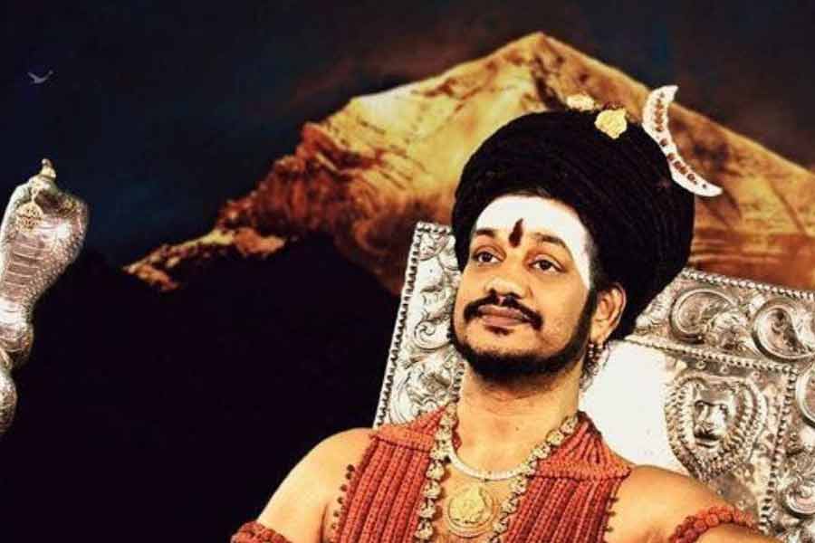 যদিও এখনও পর্যন্ত কৈলাসের কোনও ছবি প্রকাশ্যে আসেনি। মনে করা হয়, নিত্যানন্দের আঁটসাঁট নিরাপত্তা ব্যবস্থার কারণেই এখনও পর্যন্ত কেউ সেই দেশের ছবি তুলে আনতে পারেননি। আবার অনেকে মনে করেন যে, আসলে নিত্যানন্দের কৈলাস রয়েছে জনজীবন থেকে অনেক দূরে, লোকচক্ষুর আড়ালে। আর সেই কারণে নাকি সেখানে এখনও পর্যন্ত বাইরের কেউ গিয়ে পৌঁছতেই পারেননি।