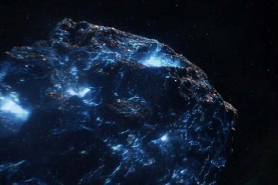 এই আবহেই প্রশ্ন উঠছে, তা হলে কি অবশেষে সত্যিই মানুষের হাতে উঠে এল অফুরান শক্তির উৎস? ভাইব্রেনিয়ামের অস্তিত্ব কি তবে সত্যিই আছে?