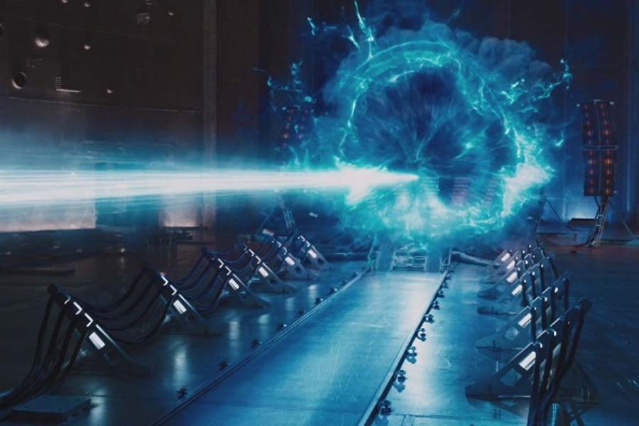 কঙ্গোর বেশ কয়েকটি সংবাদমাধ্যম কিন্তু অন্য কথা বলছে। সংবাদমাধ্যম ‘নাইরোবি নিউজ়’-এর প্রতিবেদন অনুযায়ী, এই তড়িদাহিত শিলাগুলি ম্যাগনেটাইট এবং কোয়ার্ৎজ শিলার মিশ্রণ থেকে তৈরি করা হয়েছে। আর এই দুই খনিজের শঙ্কর ধাতুই বিদ্যুৎ স্ফুলিঙ্গের উৎপত্তির কারণ। অর্থাৎ, কঙ্গোতে ভাইব্রেনিয়ামের খোঁজ আদৌ মেলেনি।