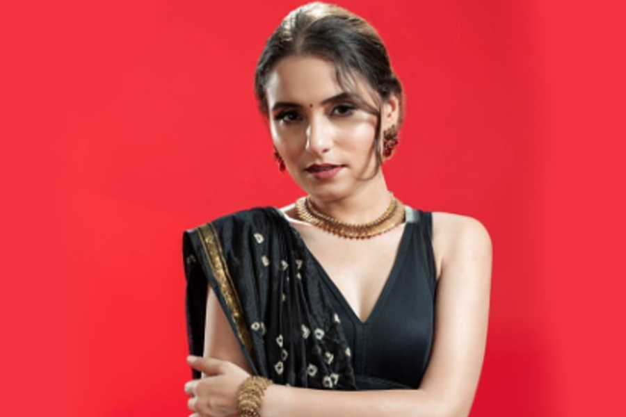 Image of Alexia Anra, the girl who played Rinku in Hera Pheri