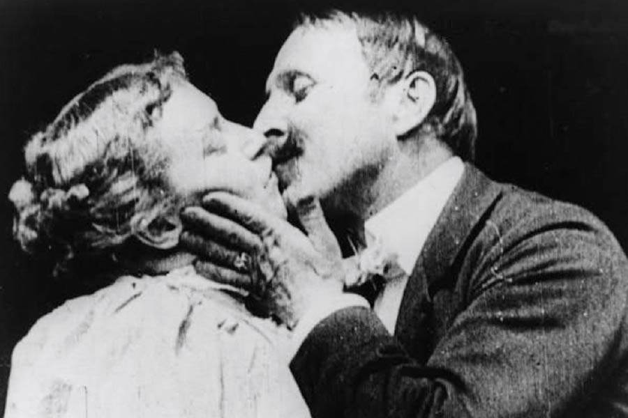The story behind the first kiss in the history of cinema.