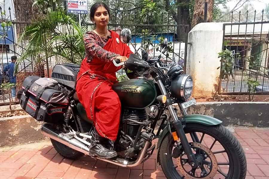27-year-old Pune woman set to embark on journey around world in Navari saree riding motorcycle